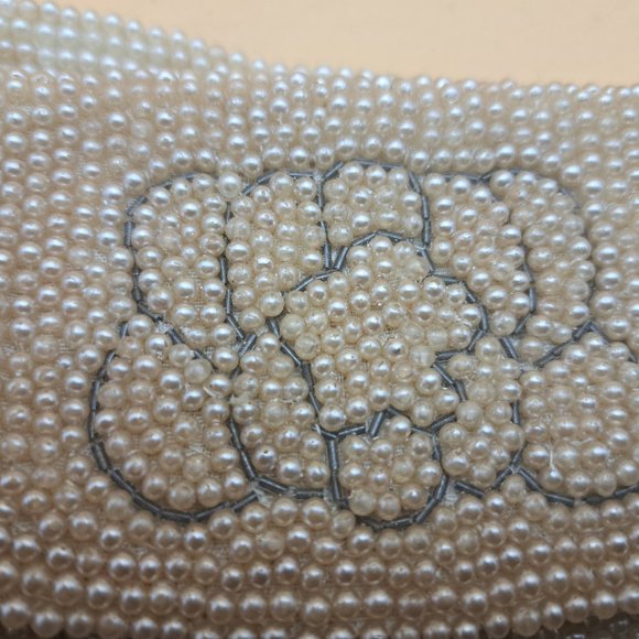 Vintage Beaded Make Up Bag With Original Mirror image 1      Vintage Beaded - Picture 9 of 10